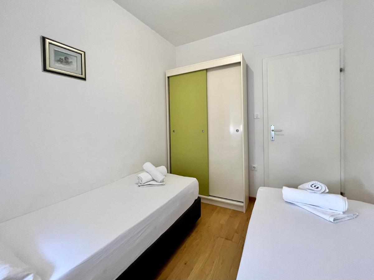 B88 Apartments - Vila Palma Sveti Filip i Jakov Luaran gambar