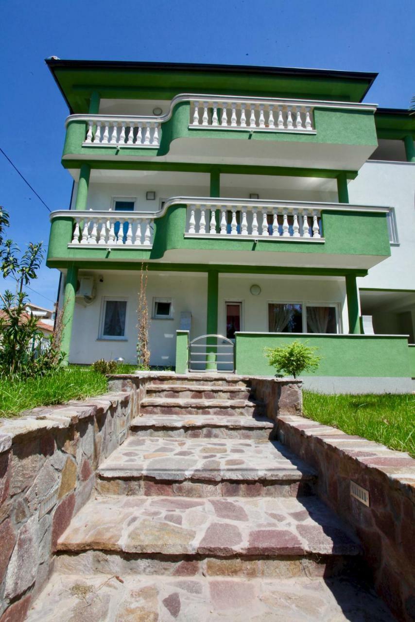 B88 Apartments - Vila Palma Sveti Filip i Jakov Luaran gambar