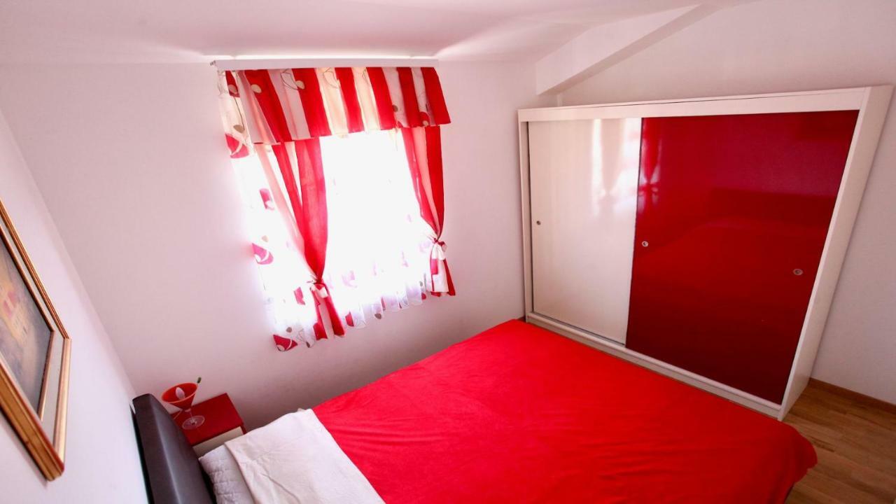 B88 Apartments - Vila Palma Sveti Filip i Jakov Luaran gambar