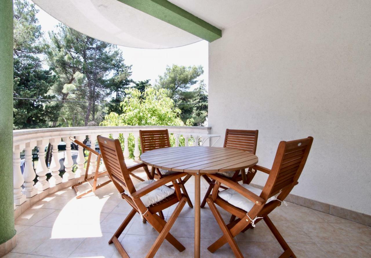 B88 Apartments - Vila Palma Sveti Filip i Jakov Luaran gambar