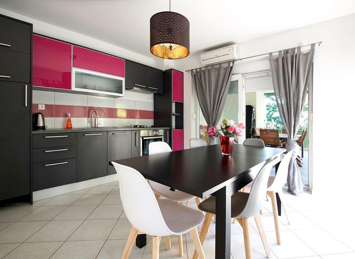 B88 Apartments - Vila Palma Sveti Filip i Jakov Luaran gambar